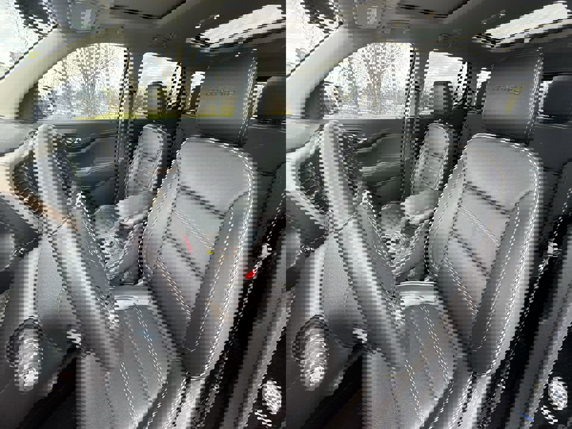 Certified 2023 GMC Acadia Denali w/ Denali Ultimate Package image 11