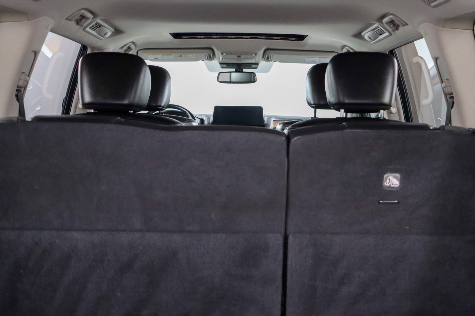 Used 2024 Nissan Armada SL w/ Captain's Chairs Package image 33