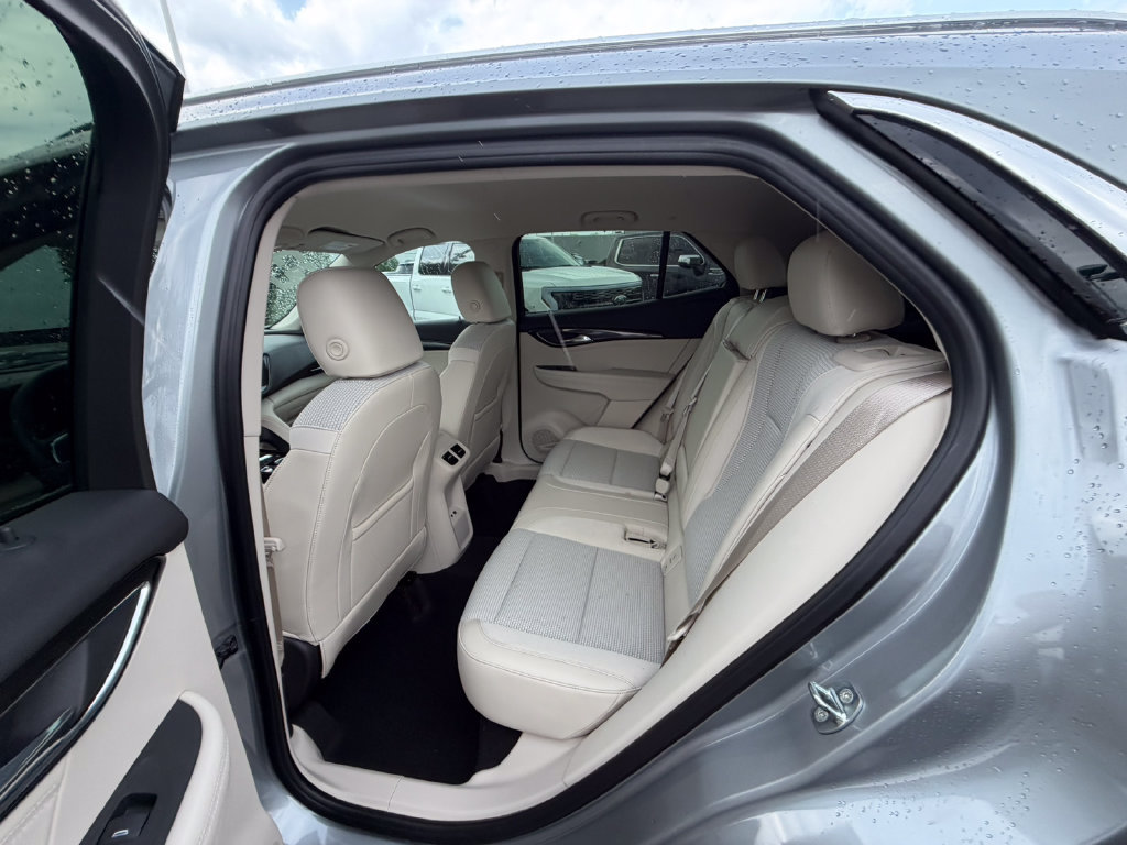 Certified 2023 Buick Envision Preferred FWD image 28