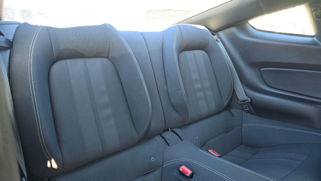 Used 2019 Ford Mustang Coupe image 13