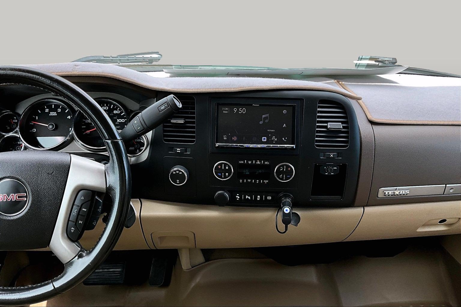 Used 2014 GMC Sierra 2500 SLE w/ Texas Edition AWD/4WD image 6