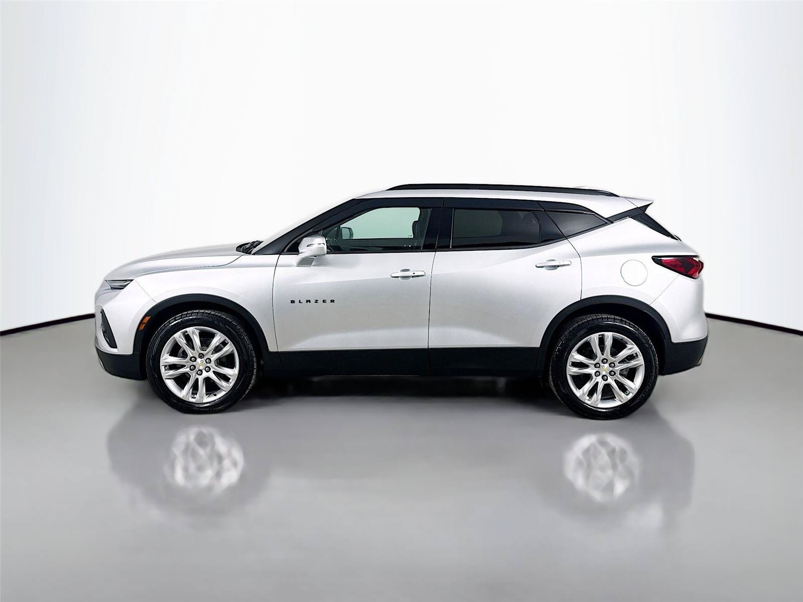 Used 2019 Chevrolet Blazer LT w/ Sun and Wheels Package AWD/4WD image 6