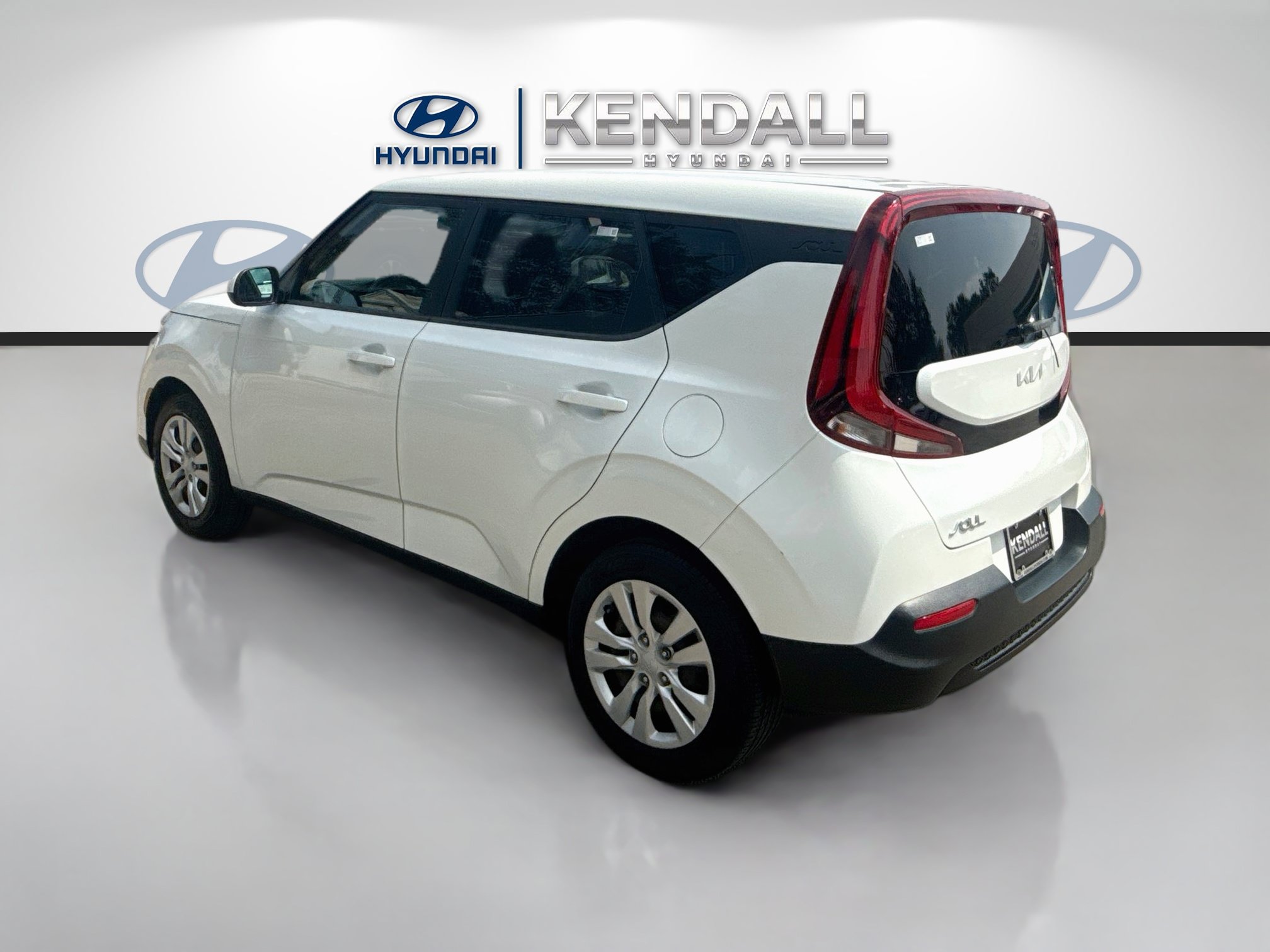 Used 2022 Kia Soul LX FWD image 4