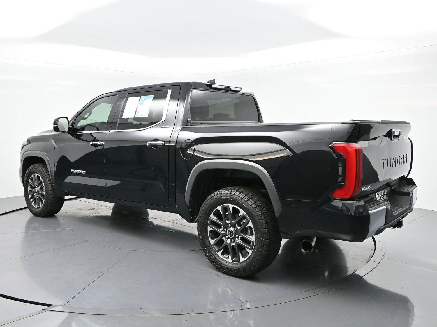 Used 2026 Toyota Tundra Limited AWD/4WD image 5