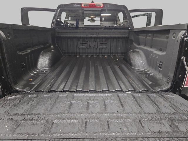 Used 2018 GMC Canyon SLE image 14