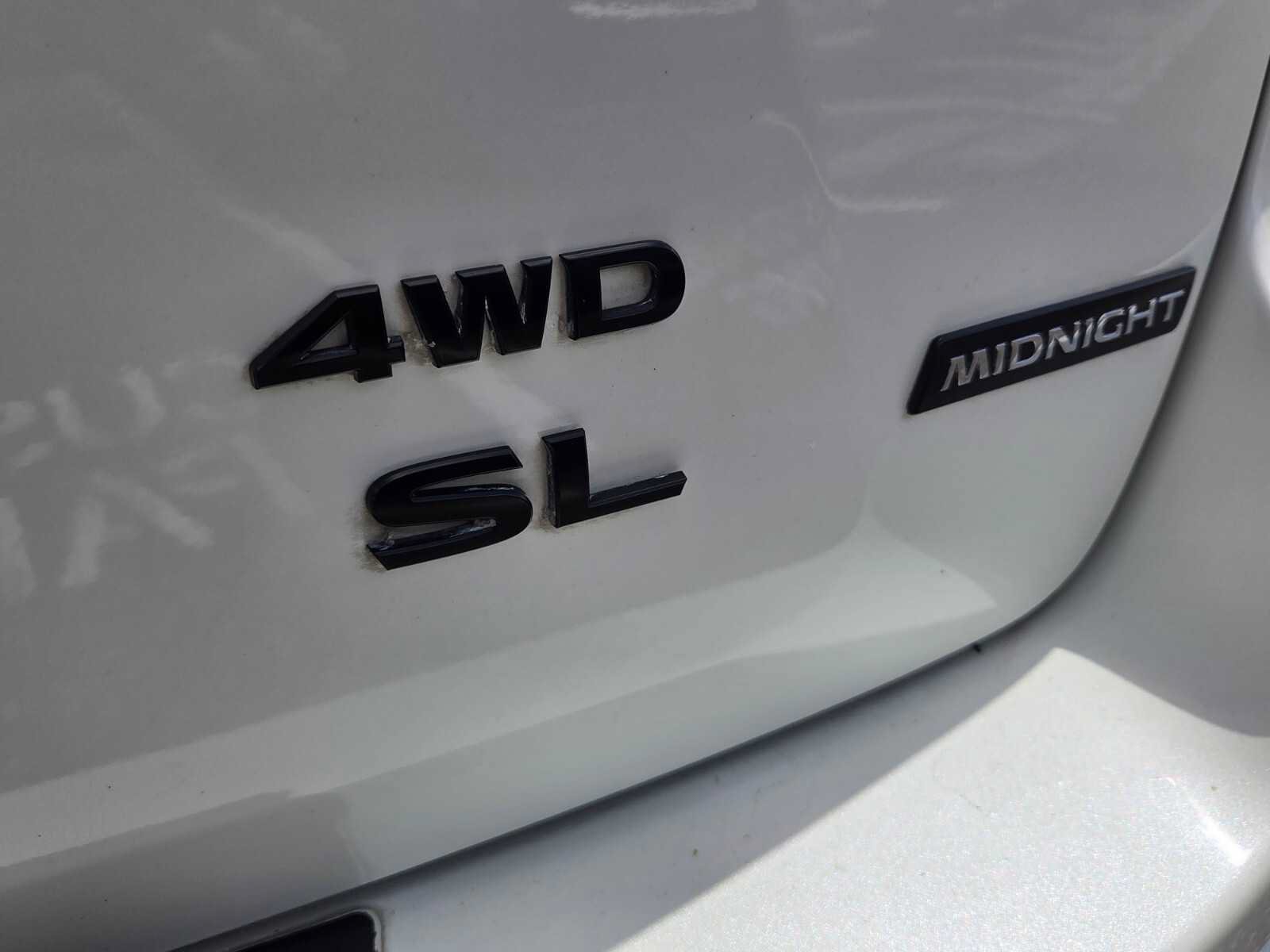 Used 2018 Nissan Pathfinder SL w/ Midnight Edition Package AWD/4WD image 19