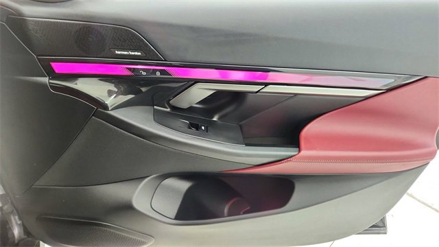 Used 2024 BMW i5 eDrive40i w/ Premium Package image 24