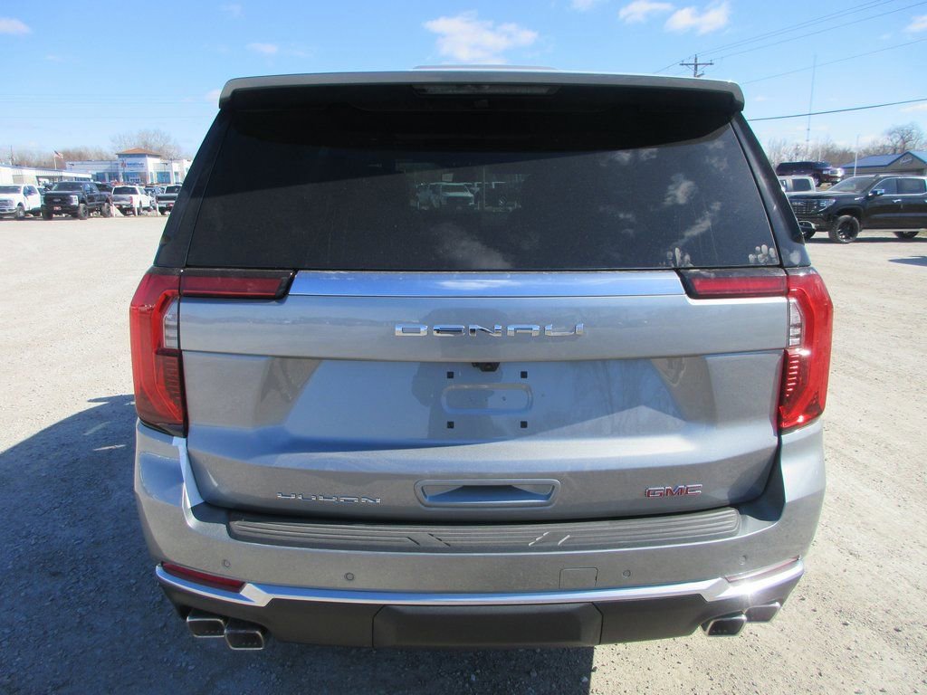 New 2026 GMC Yukon Denali w/ Sun & Power Step Package image 5
