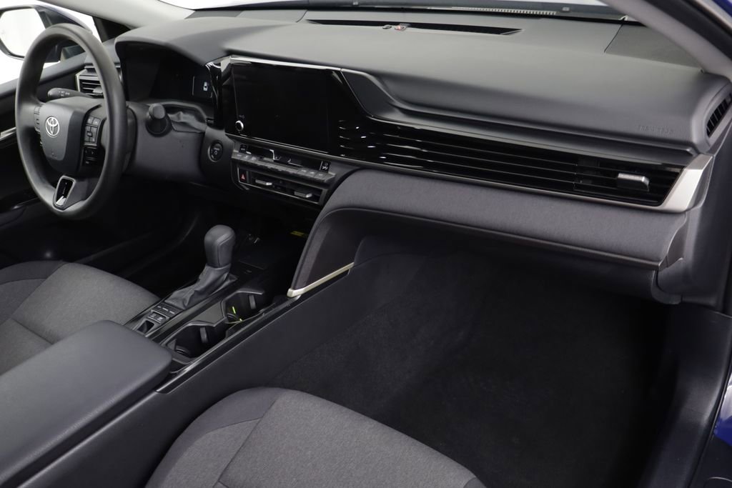 Used 2025 Toyota Camry LE FWD image 20