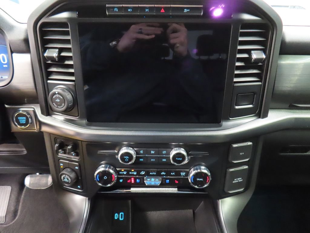Used 2024 Ford F150 Lariat image 17