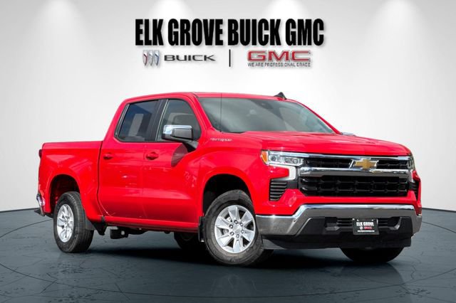 Used 2025 Chevrolet Silverado 1500 LT RWD image 2