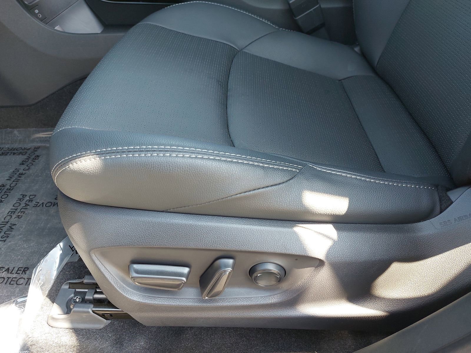 Certified 2025 Subaru Solterra AWD/4WD image 29