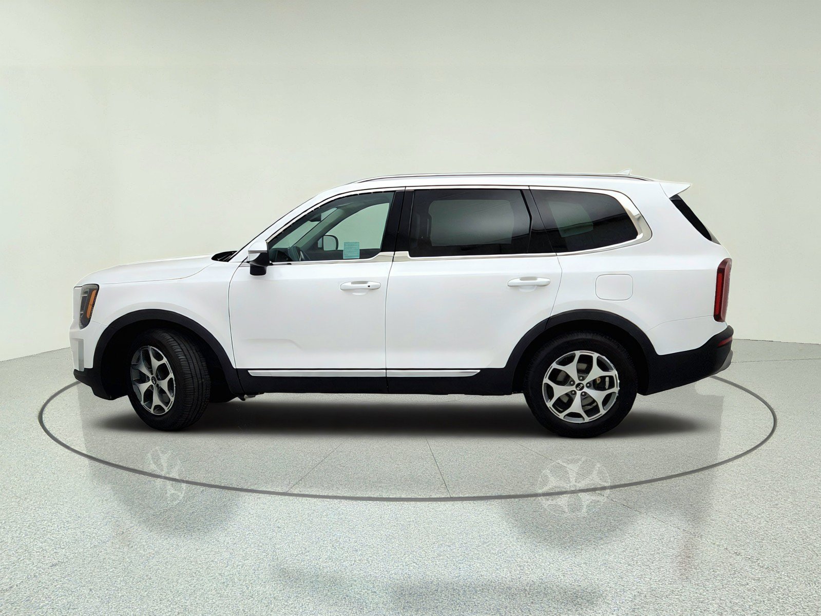 Used 2021 Kia Telluride EX AWD/4WD image 5