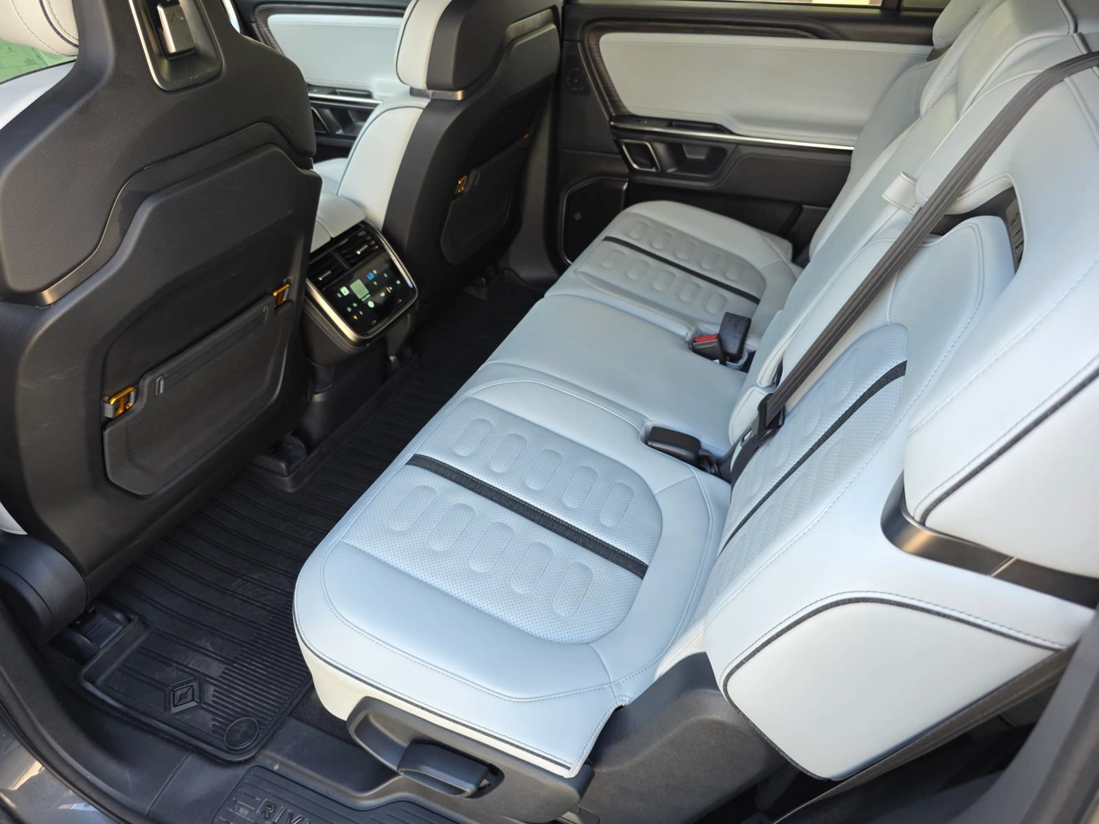 Used 2023 Rivian R1S Adventure Quad AWD/4WD image 33