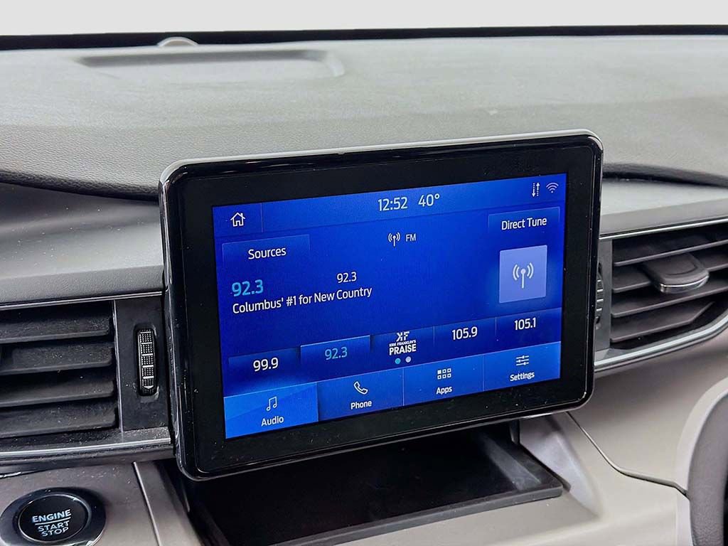 Used 2022 Ford Explorer XLT w/ Equipment Group 202A image 33