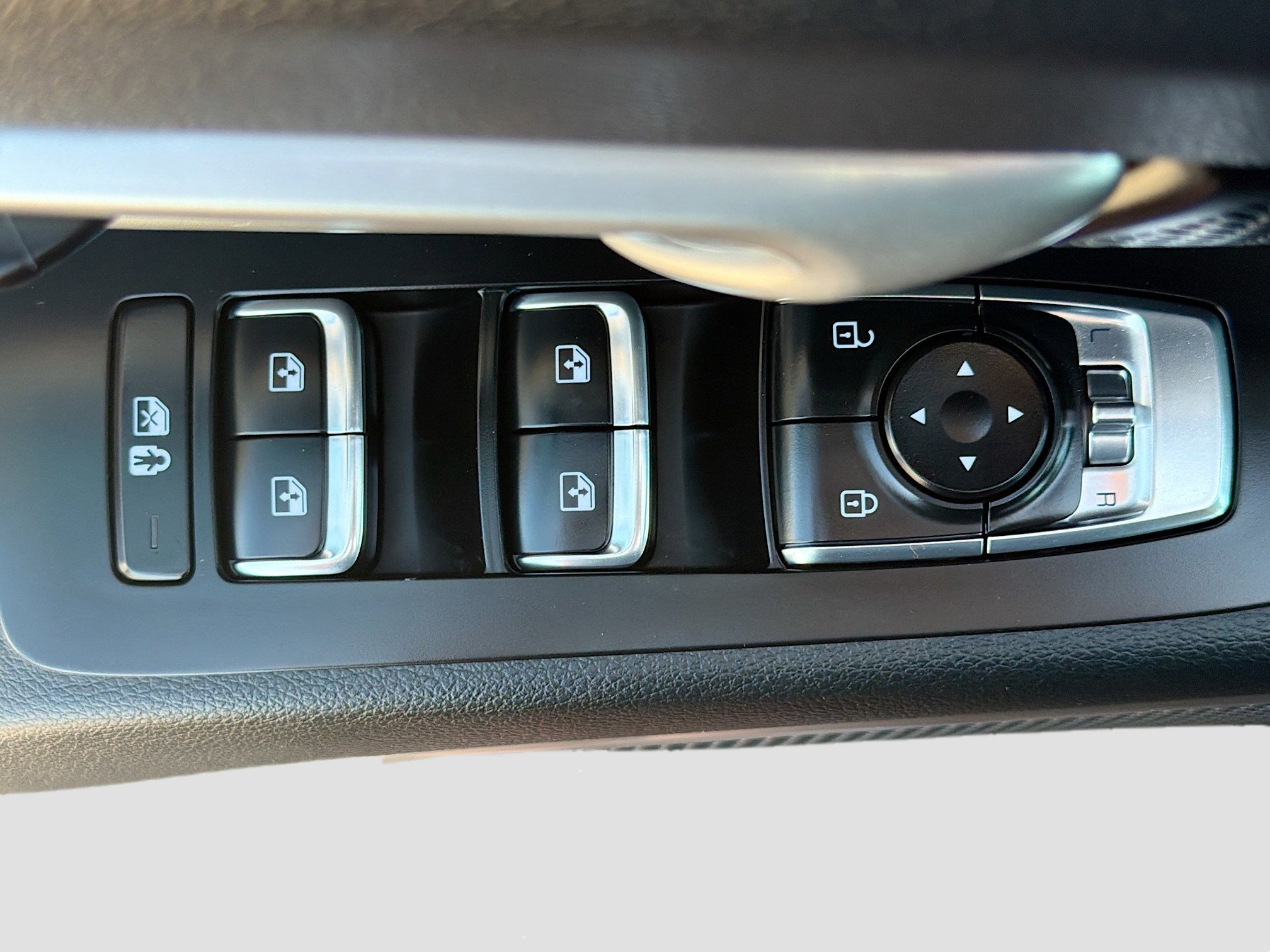 Used 2025 Kia Telluride S AWD/4WD image 15