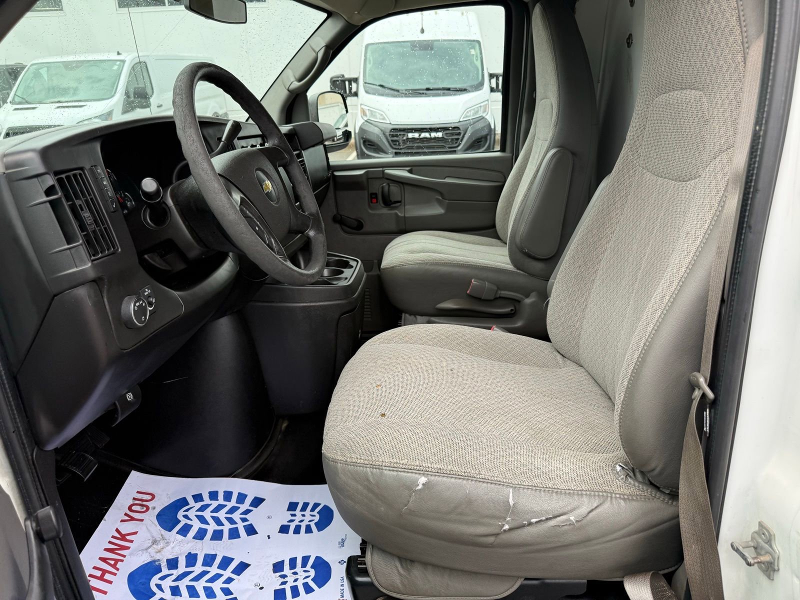 Used 2012 Chevrolet Express 1500 RWD image 5