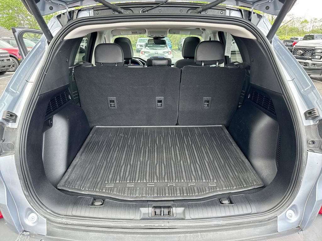 Used 2022 Ford Escape Titanium w/ Class II Trailer Tow Package AWD/4WD image 25