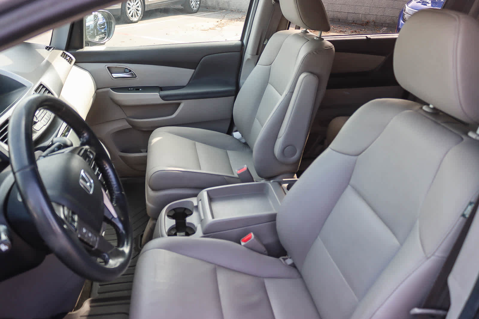 Used 2016 Honda Odyssey EX-L image 17