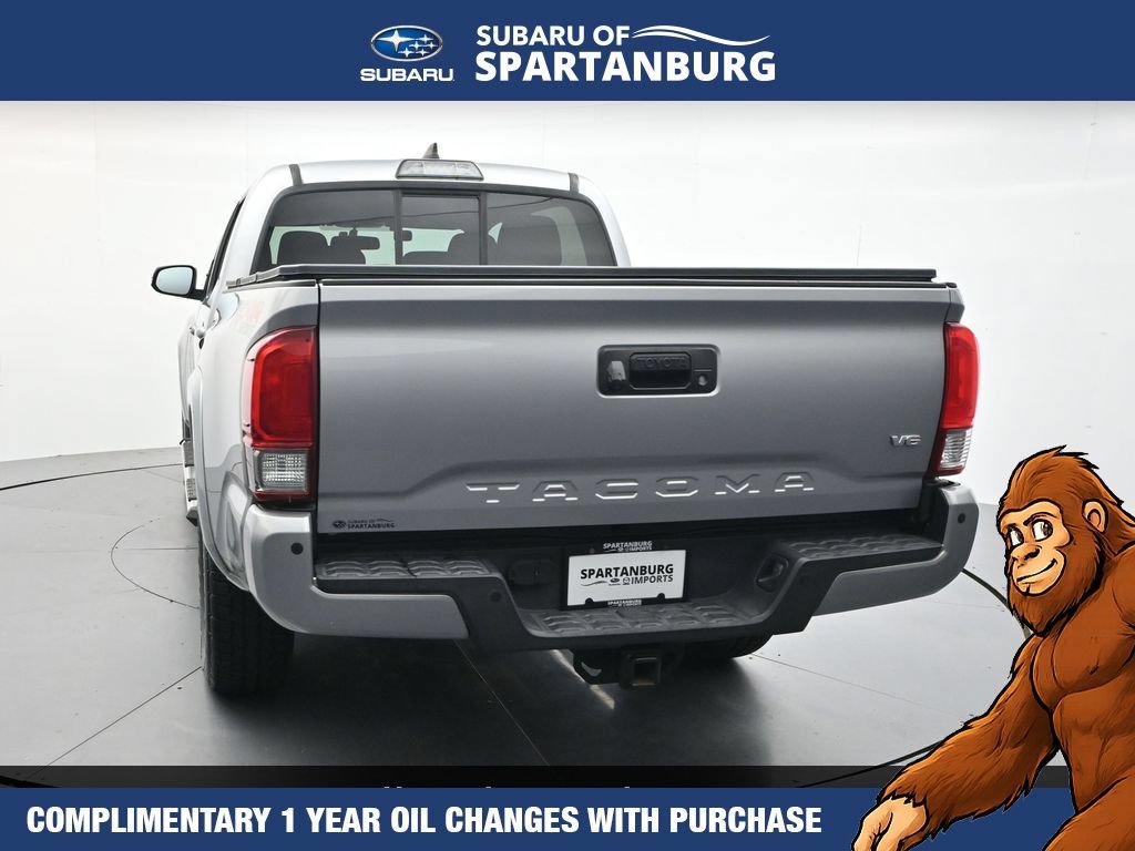 Used 2016 Toyota Tacoma TRD Sport w/ Premium & Technology Package AWD/4WD image 7