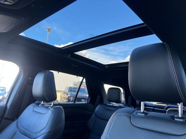 Certified 2022 Ford Explorer ST w/ Equipment Group 401A image 11