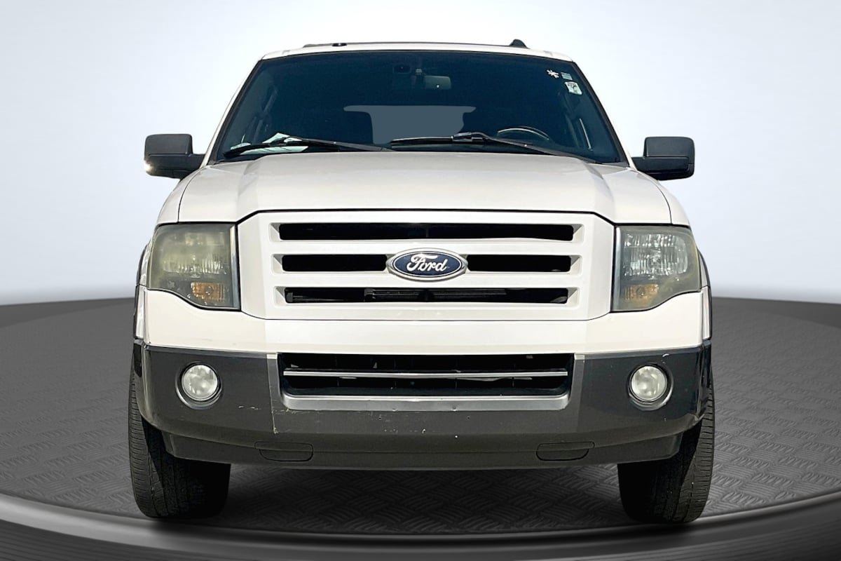 Used 2011 Ford Expedition XLT w/ 202A Rapid Spec Order Code RWD image 3