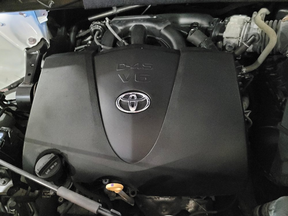 Used 2019 Toyota Highlander XLE image 30