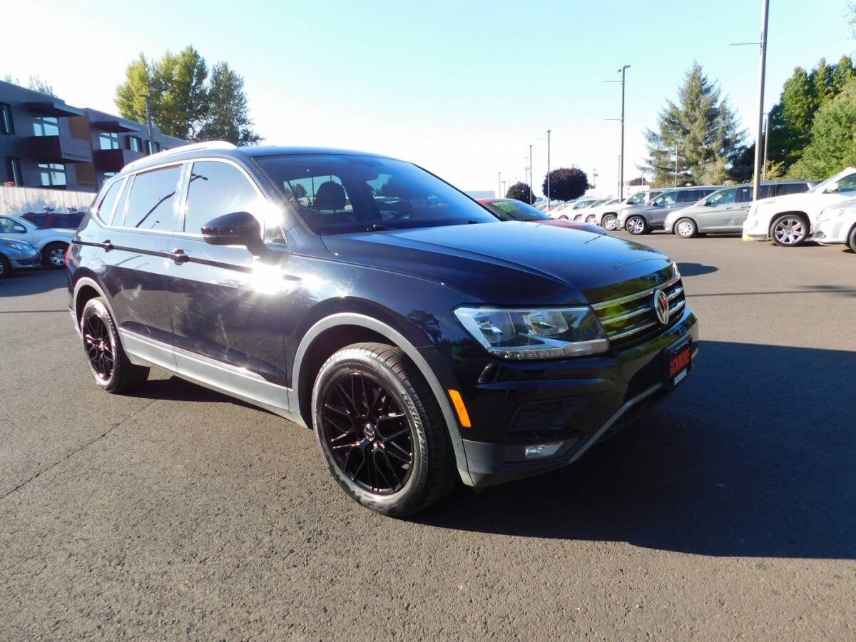 Used 2019 Volkswagen Tiguan SEL w/ 3rd Row Seat Package AWD/4WD image 1