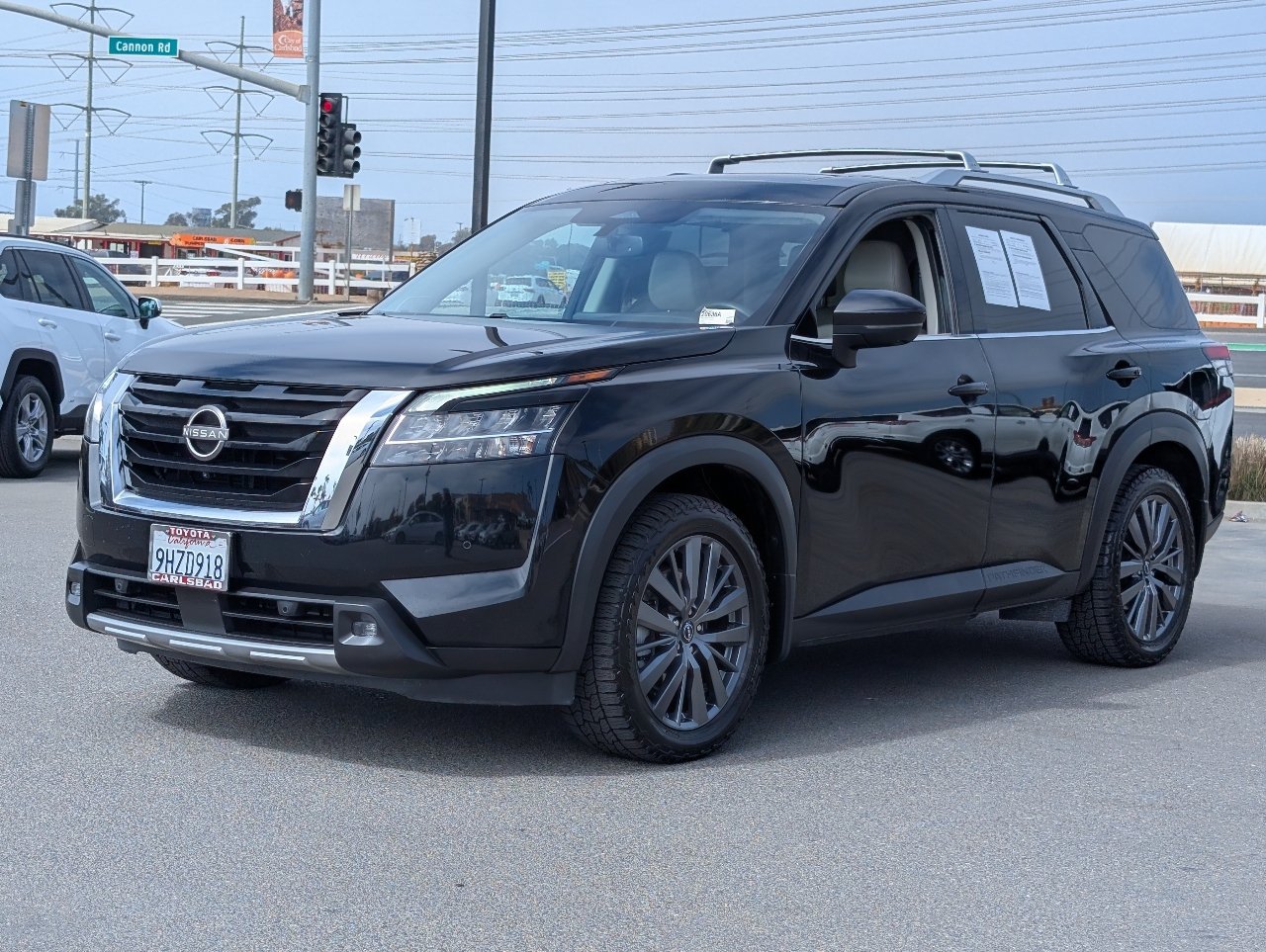 Used 2022 Nissan Pathfinder SL w/ SL Premium Package AWD/4WD image 12