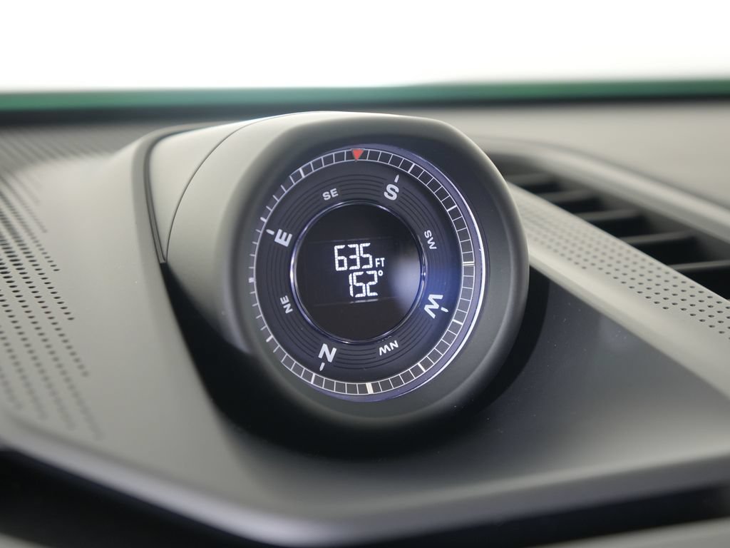 New 2026 Porsche Cayenne Electric AWD/4WD image 30