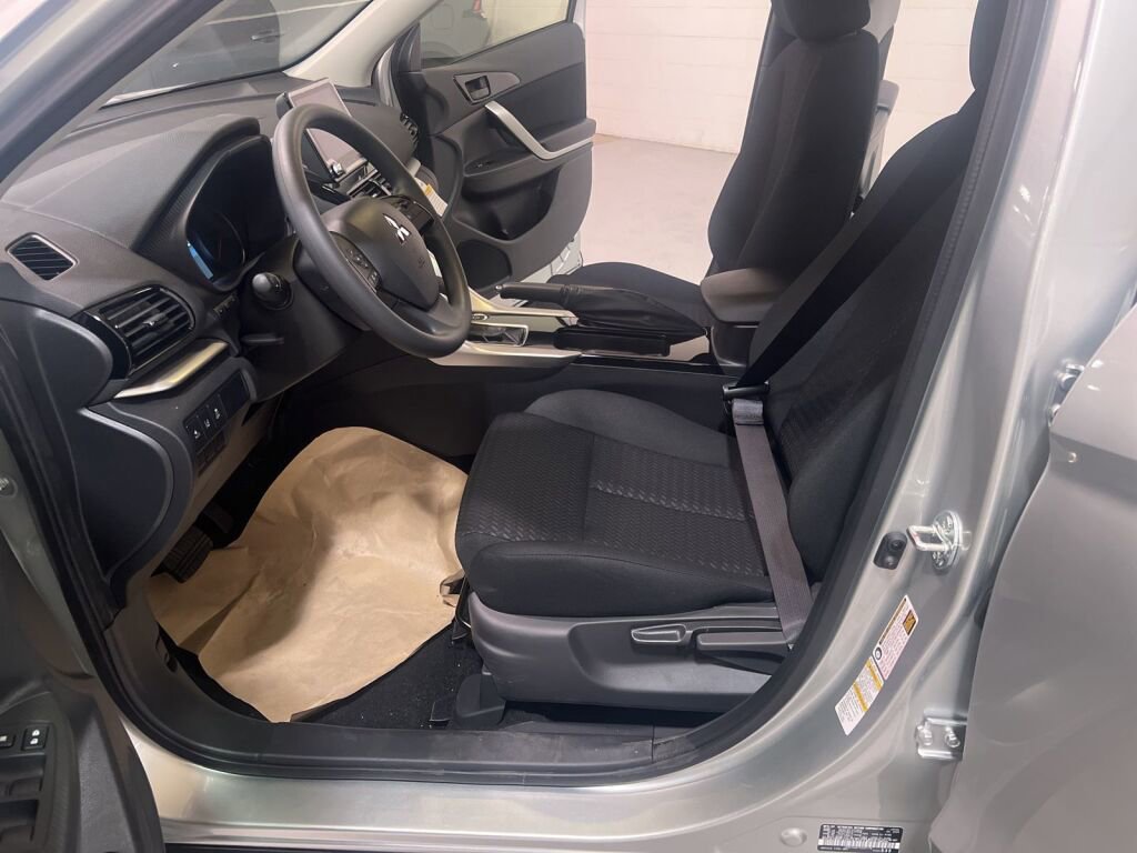 New 2026 Mitsubishi Eclipse Cross ES image 10