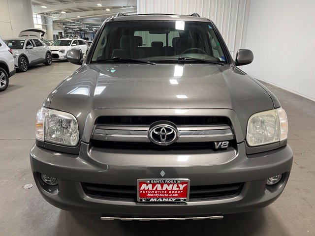 Used 2005 Toyota Sequoia SR5 RWD image 8