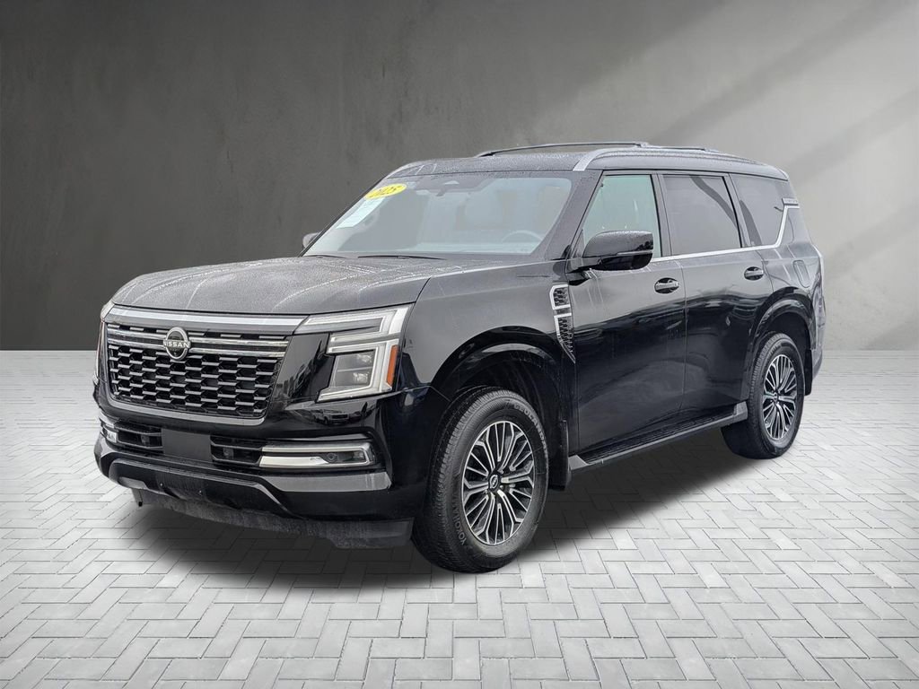 Used 2025 Nissan Armada Platinum image 5