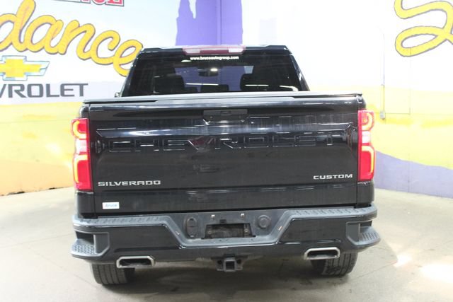 Used 2019 Chevrolet Silverado 1500 Custom w/ Custom Value Package AWD/4WD image 7