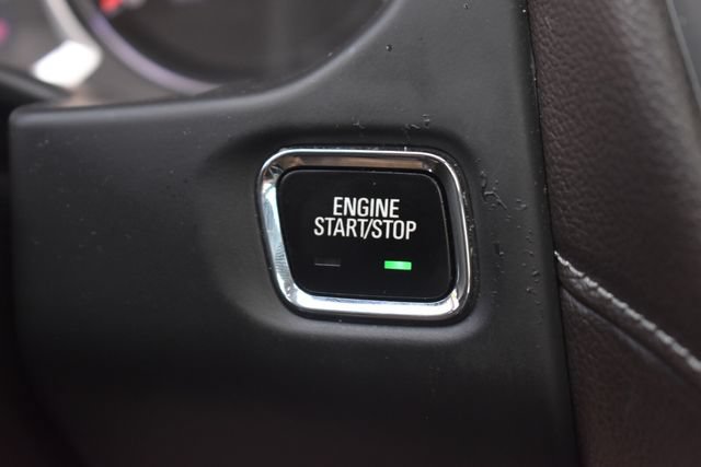 Certified 2020 GMC Acadia SLT AWD/4WD image 33