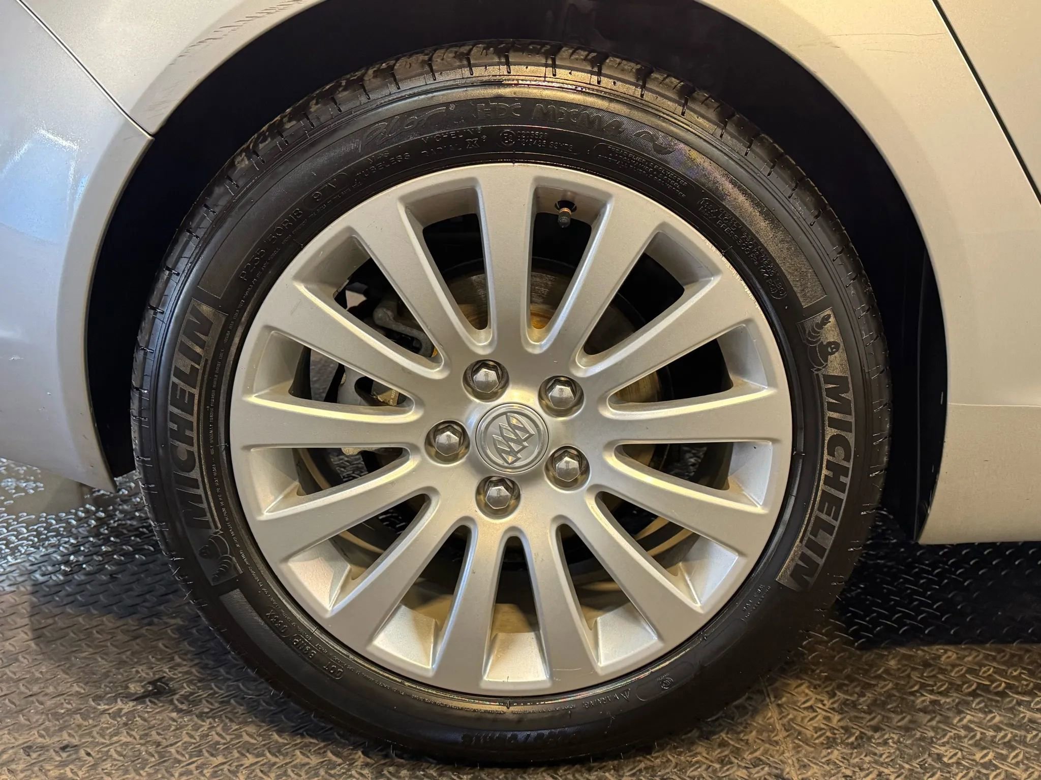 Used 2011 Buick Regal CXL image 26