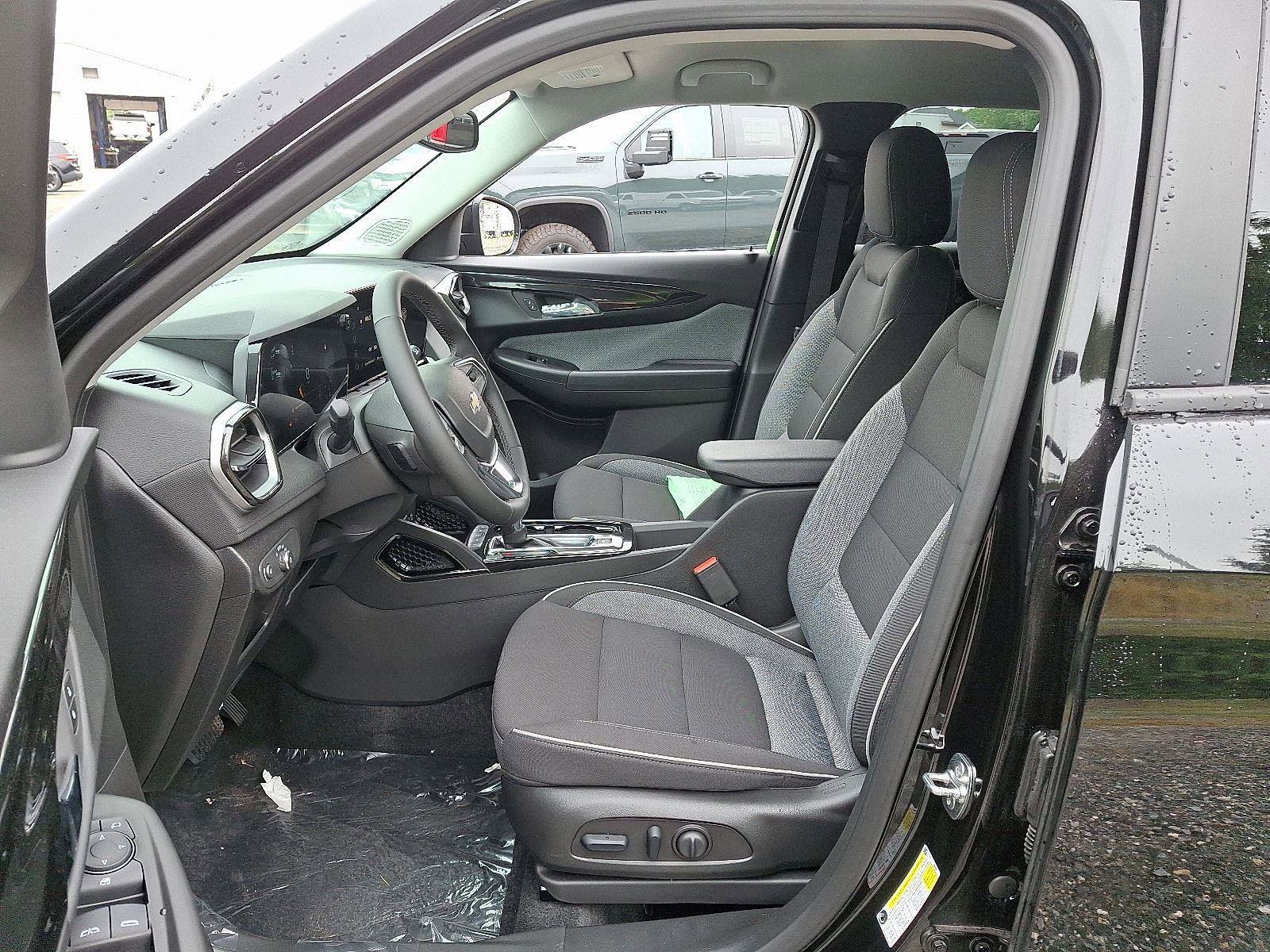 New 2026 Chevrolet TrailBlazer LT w/ Convenience Package image 9