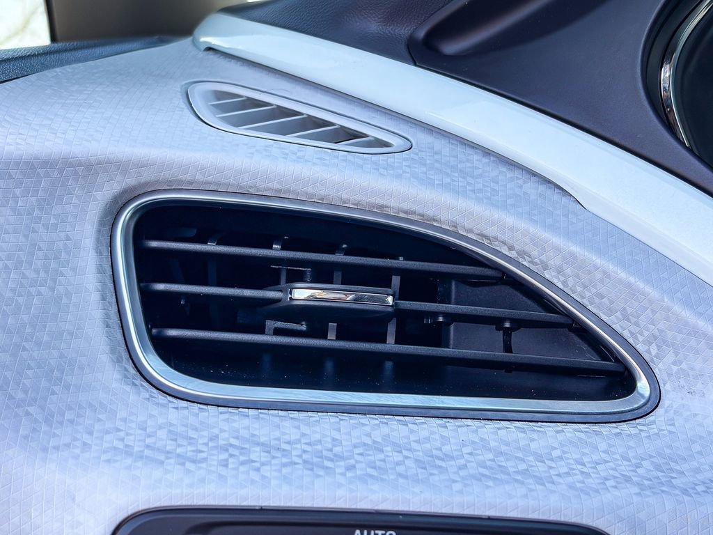 Certified 2021 Chevrolet Bolt LT image 43