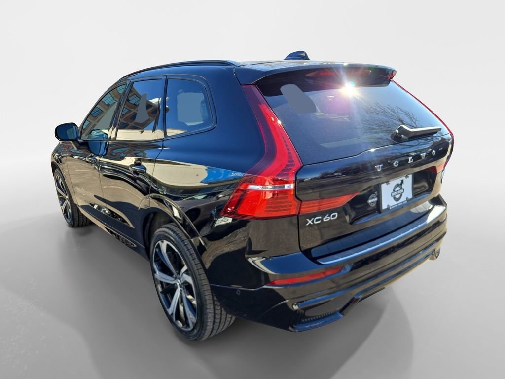 Certified 2023 Volvo XC60 T8 Ultimate w/ Protection Package Premier image 5