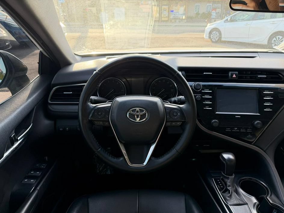 Used 2020 Toyota Camry SE FWD image 28