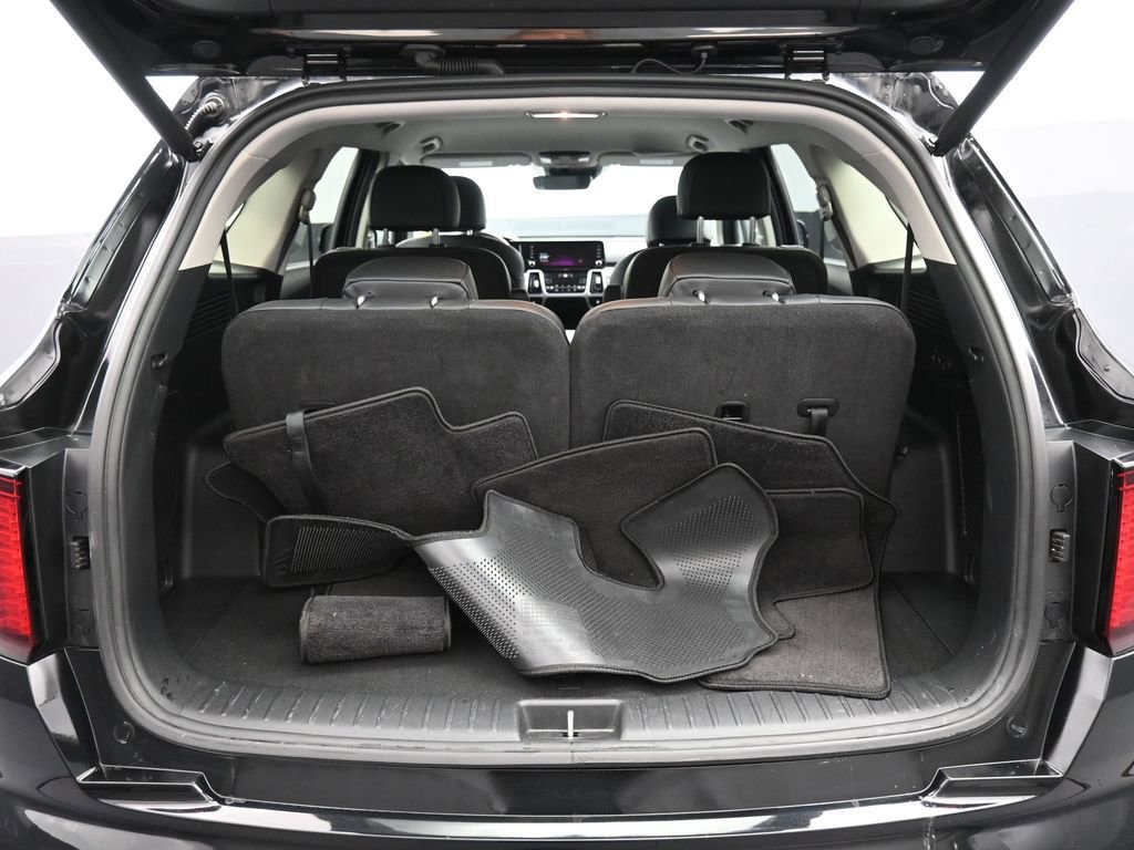 Certified 2023 Kia Sorento EX image 23