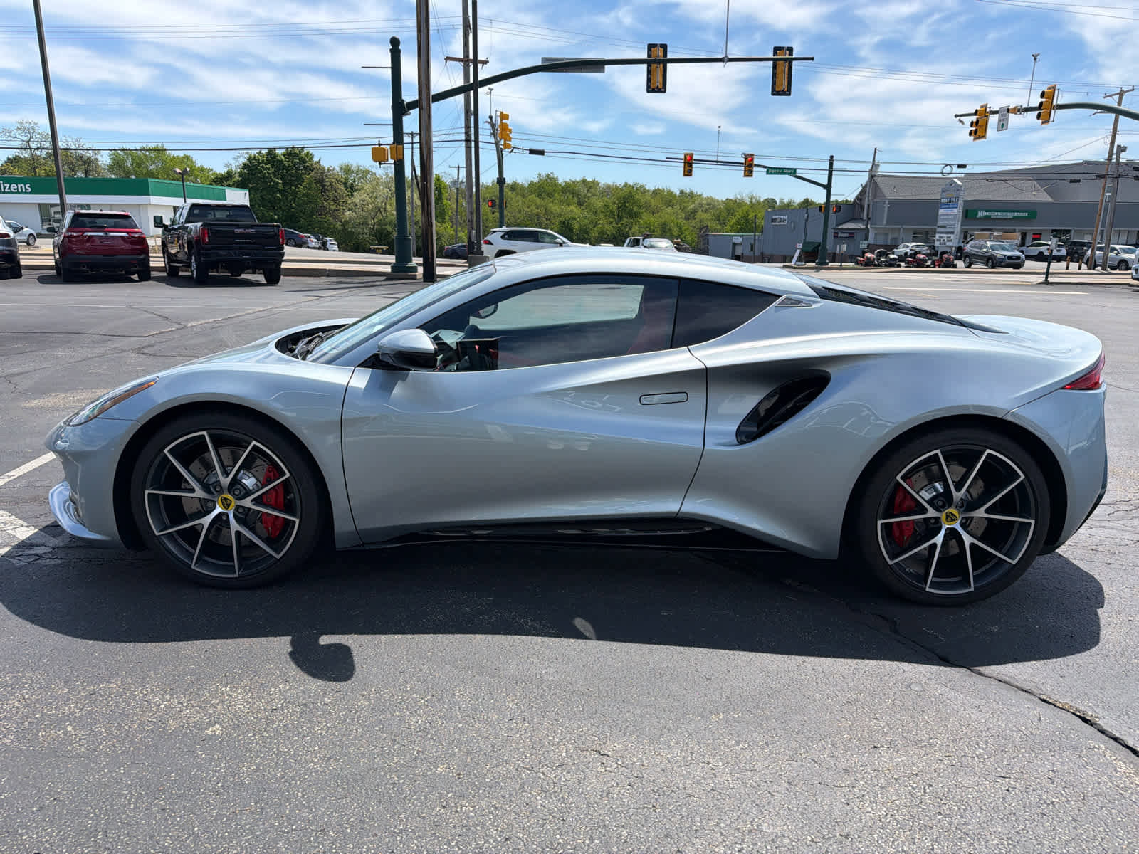 New 2025 Lotus Emira RWD image 40