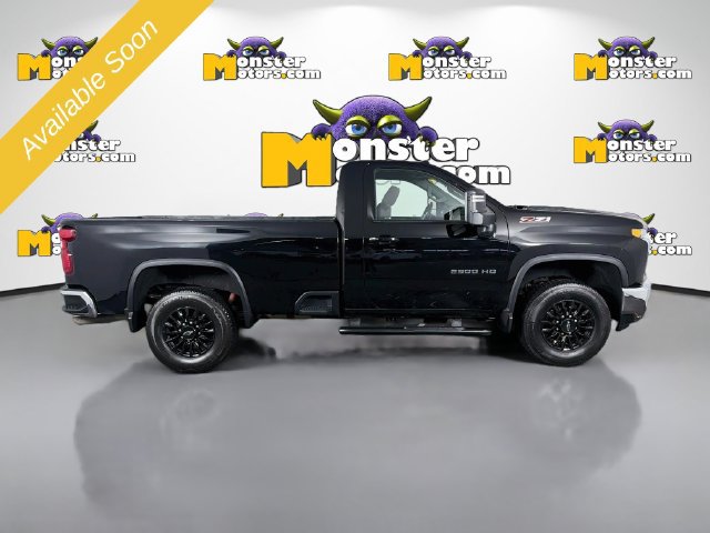 Used 2022 Chevrolet Silverado 2500 LT w/ Convenience Package AWD/4WD image 4