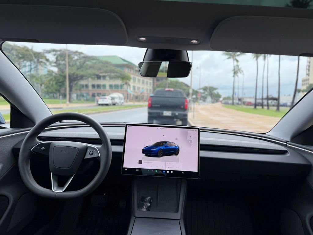 Used 2024 Tesla Model 3 Standard Range image 10