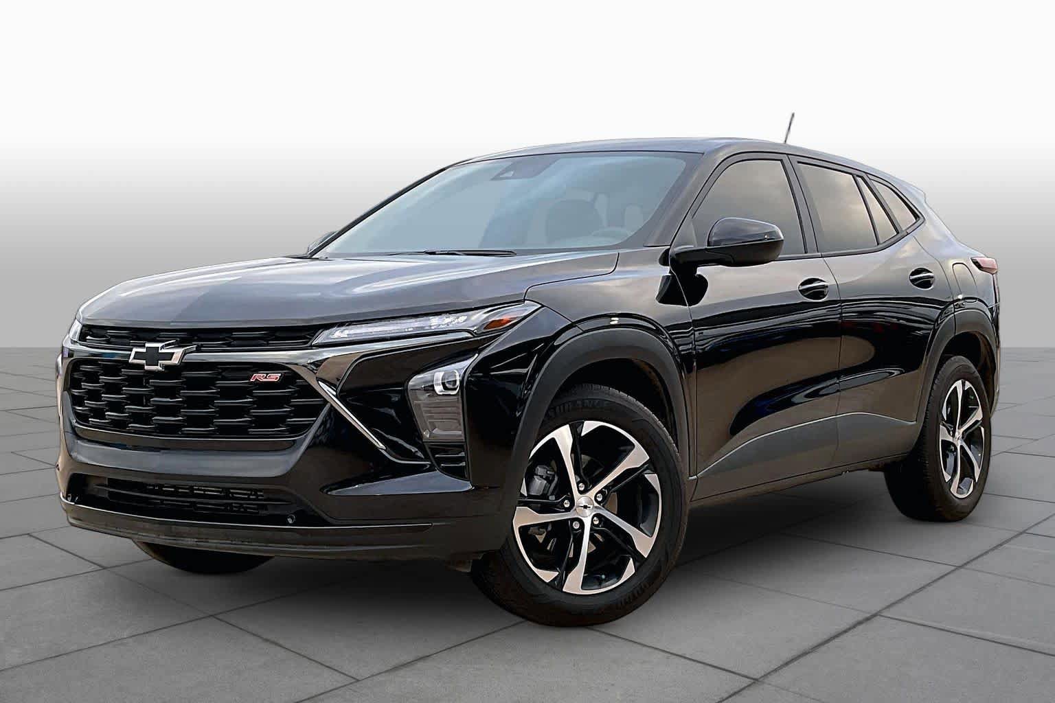 Certified 2025 Chevrolet Trax RS w/ Driver Confidence Package FWD image 3