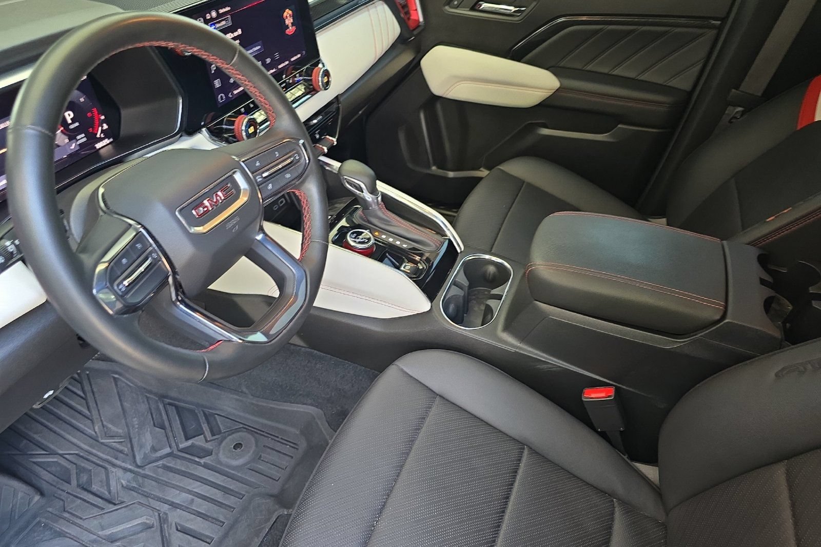 Used 2023 GMC Canyon AT4X AWD/4WD image 10