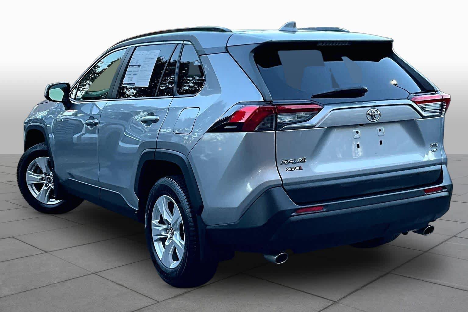 Certified 2019 Toyota RAV4 XLE w/ Convenience Package AWD/4WD image 12