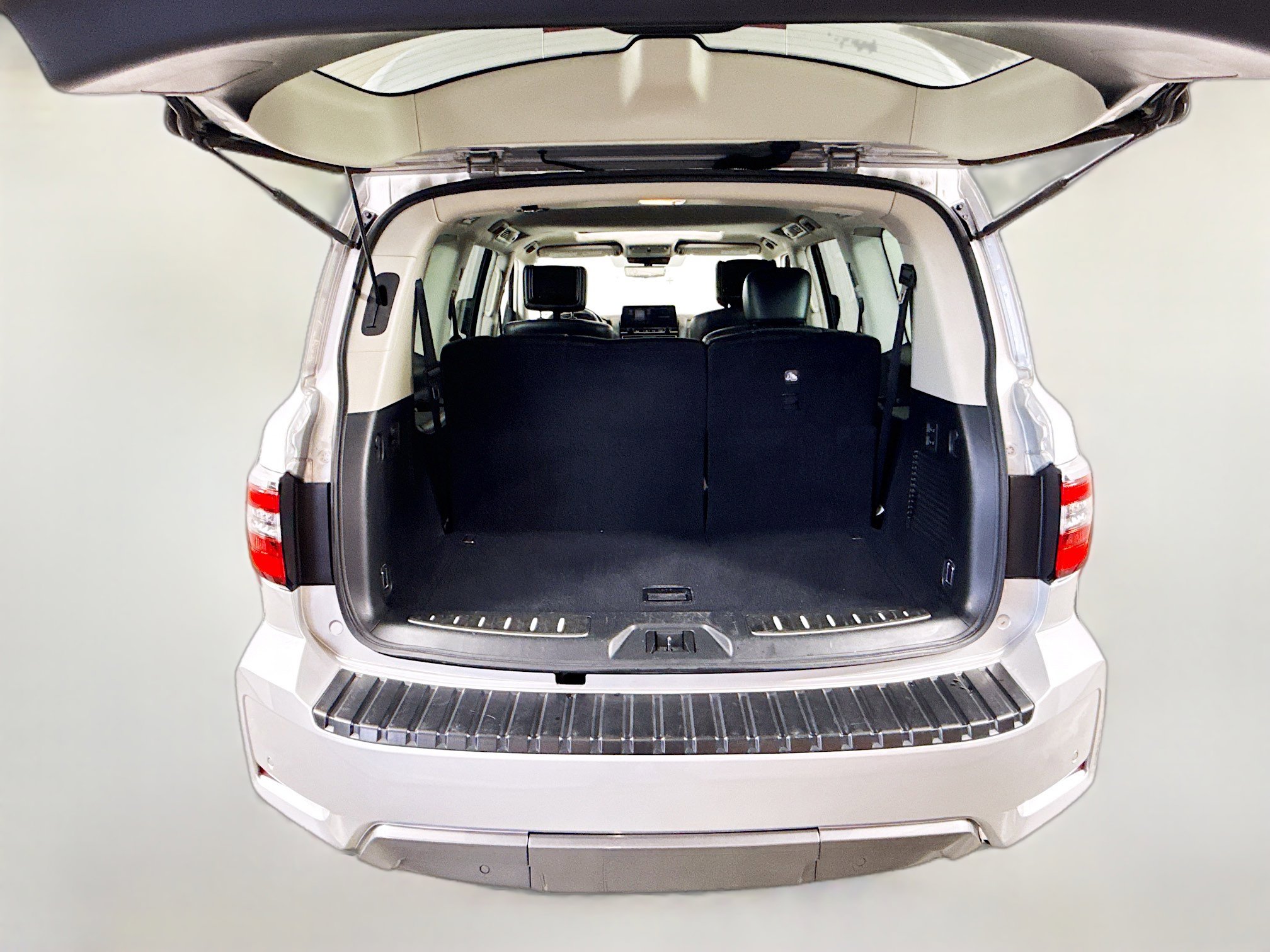 Used 2021 Nissan Armada Platinum w/ Captain's Chairs Package image 25