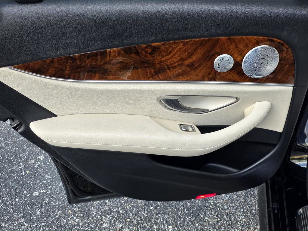 Used 2018 Mercedes-Benz E 300 w/ Premium 1 Package image 34