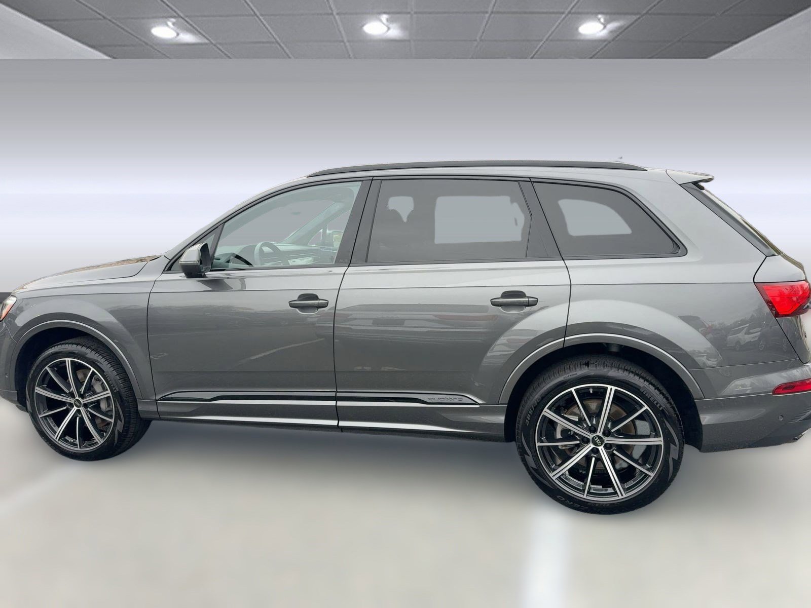 Used 2025 Audi Q7 2.0T Premium Plus w/ Premium Plus Package image 2